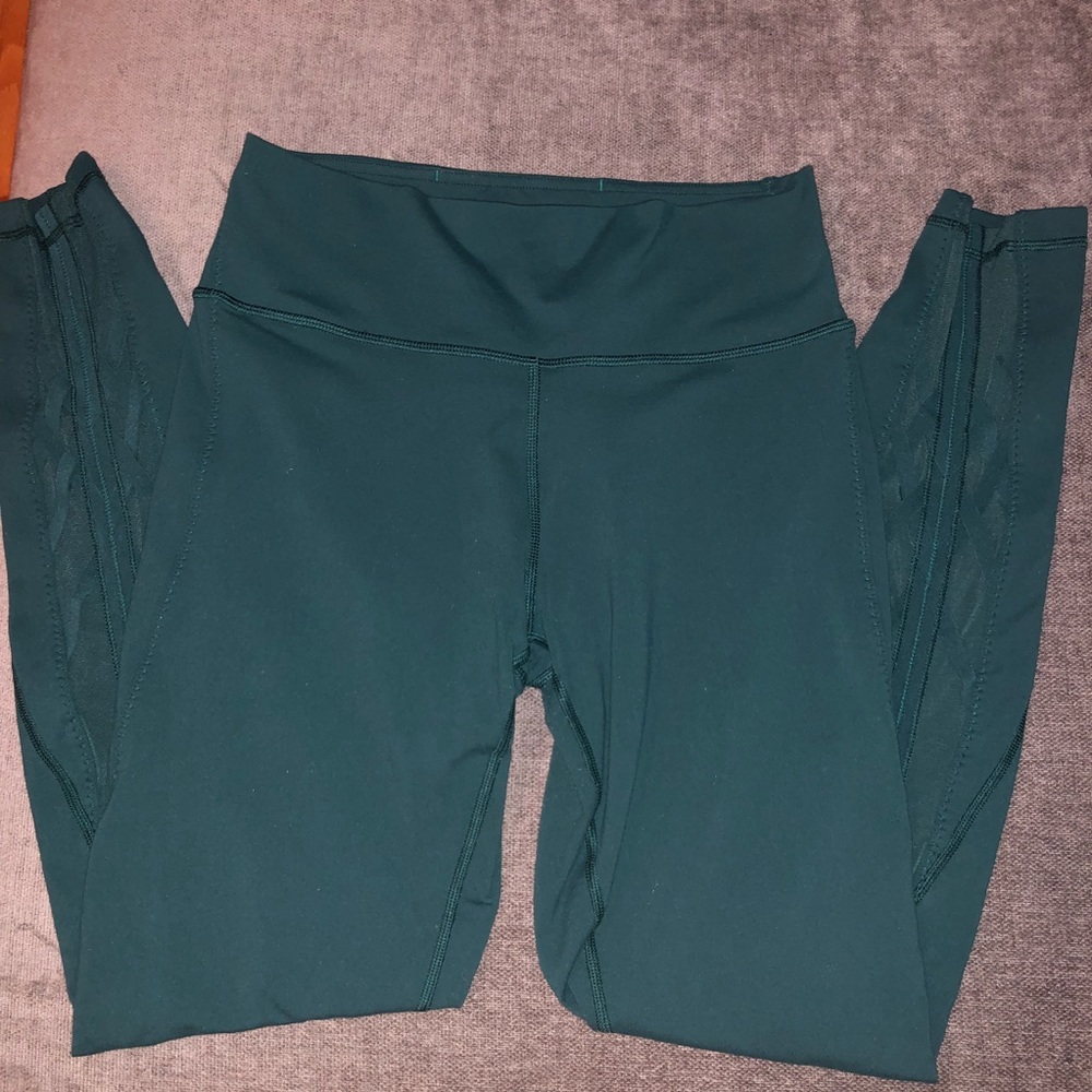 lululemon athletica yoga pants